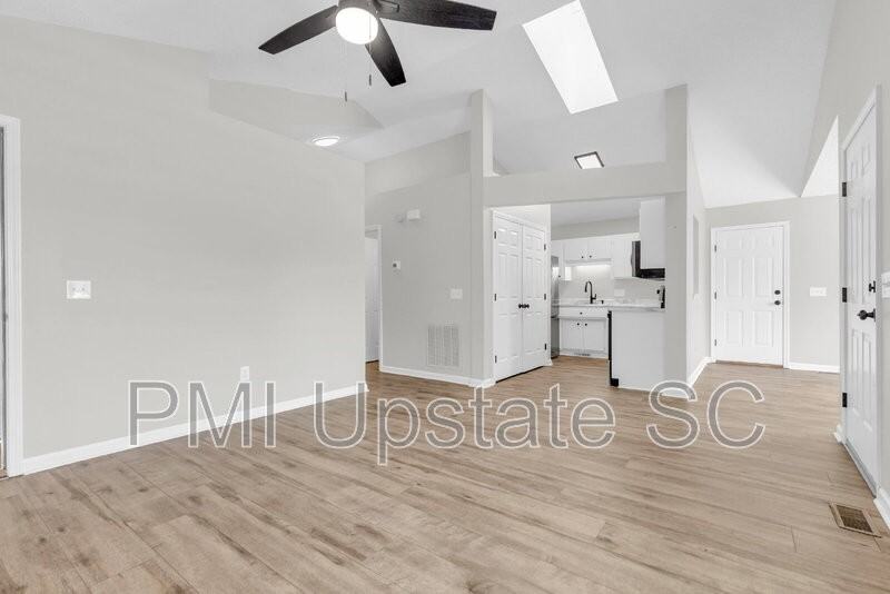 244 Oak Valley Dr - Photo 7 of 28