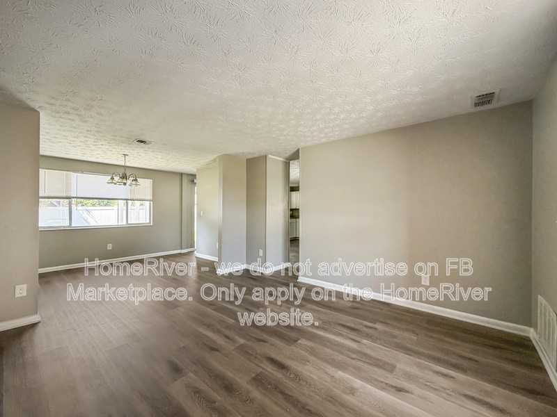 2501 Richard Ct - Photo 3 of 20
