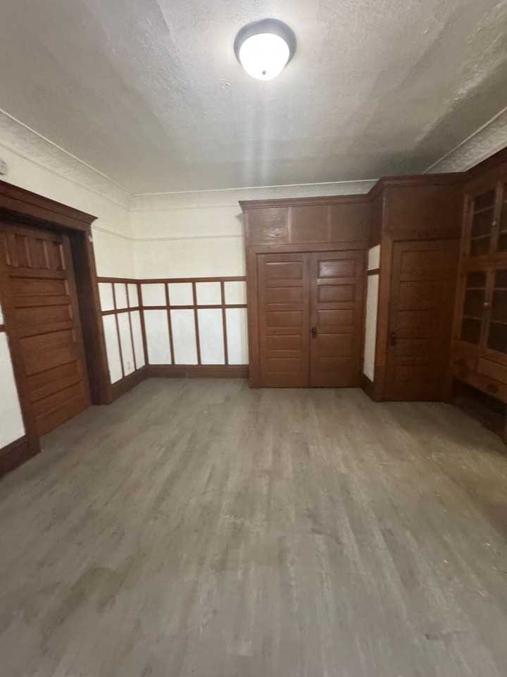 800 Brown - Photo 7 of 15