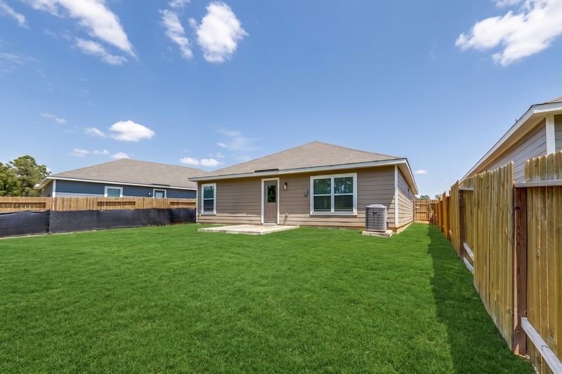 23104 Shakespeare Dr - Photo 3 of 25