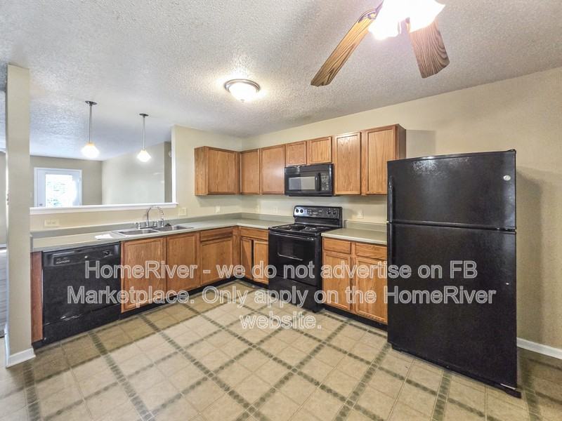 1294 Castleford Ln - Photo 4 of 21