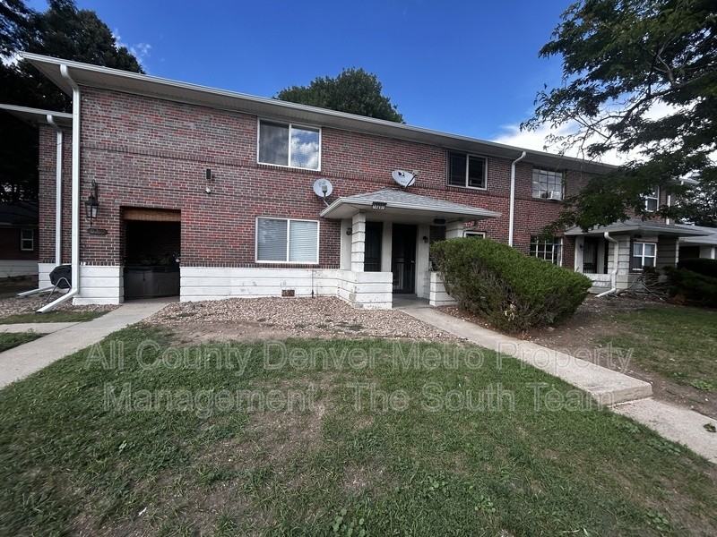 10207 E 14th Ave - Photo 2 of 13