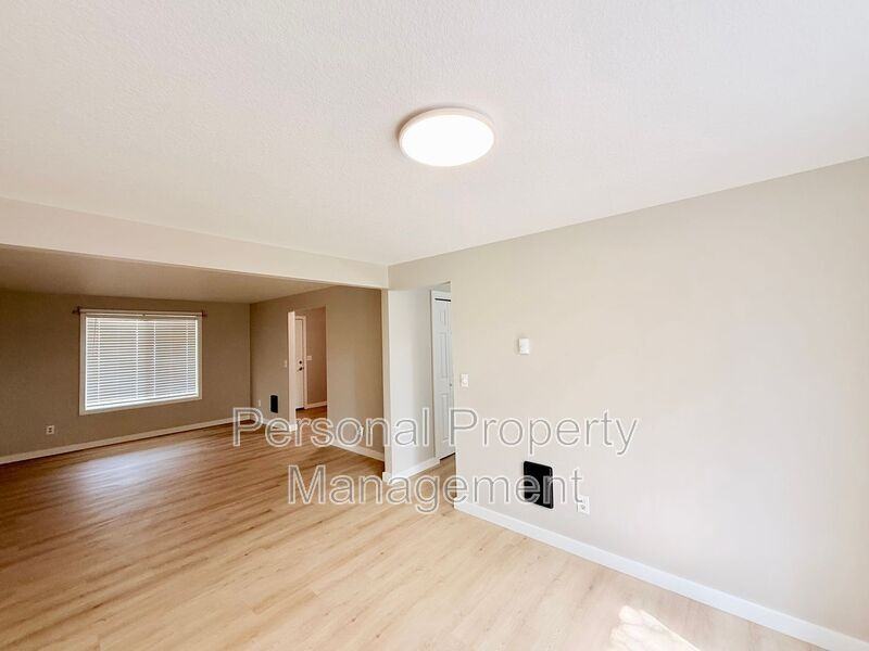 15803 Ne 4th Cir - Photo 4 of 29