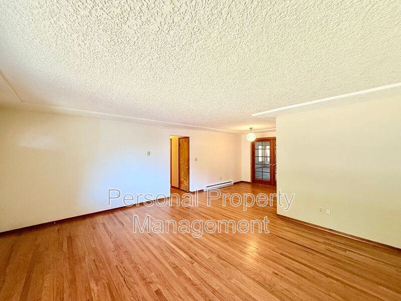 4613 Ne 39th Ave - Photo 2 of 32