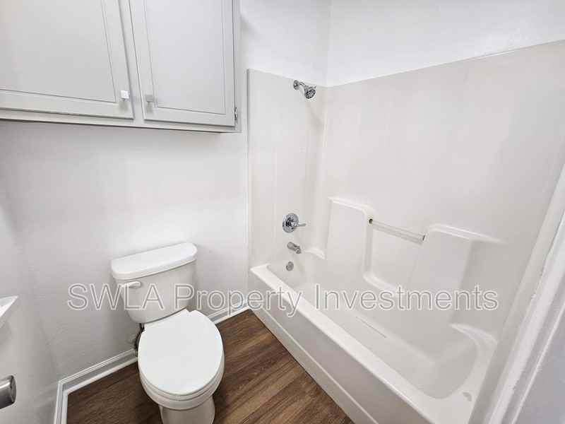 1748 S Tallowood Dr - Photo 5 of 10