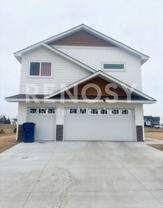 4634 9th St Ne - Photo 1 of 1