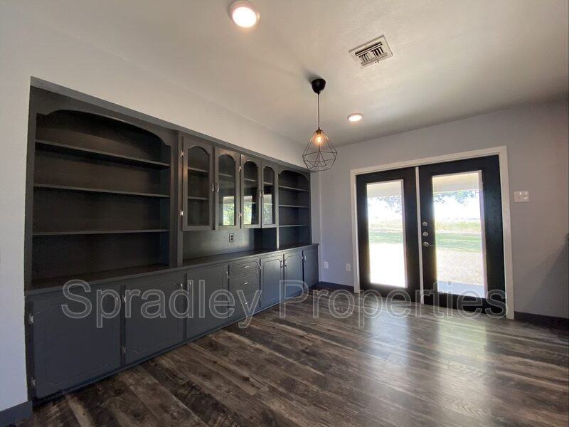 16383 Possum Creek Rd - Photo 3 of 11