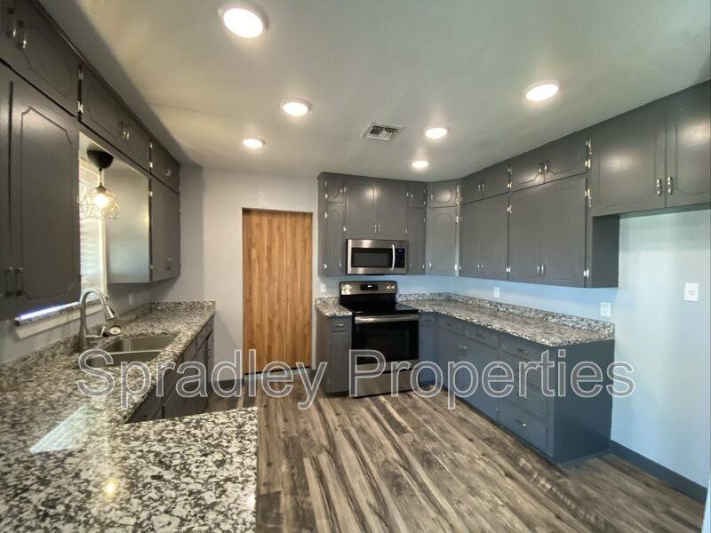 16383 Possum Creek Rd - Photo 4 of 11
