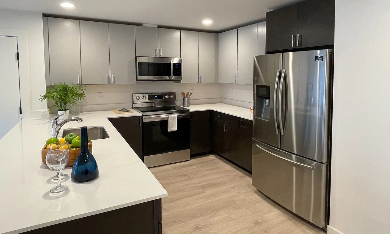 Edric Apartments - Photo 7 of 11