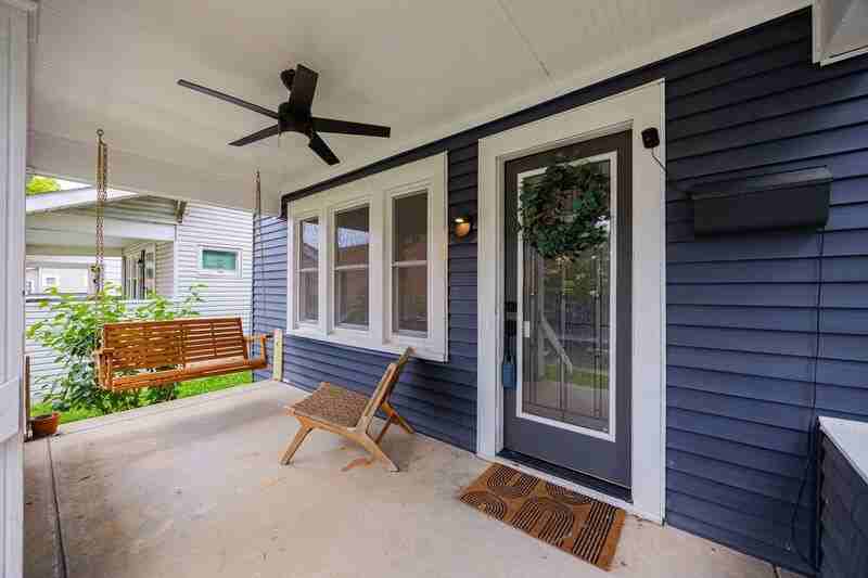 367 Sheldon Ave - Photo 3 of 35