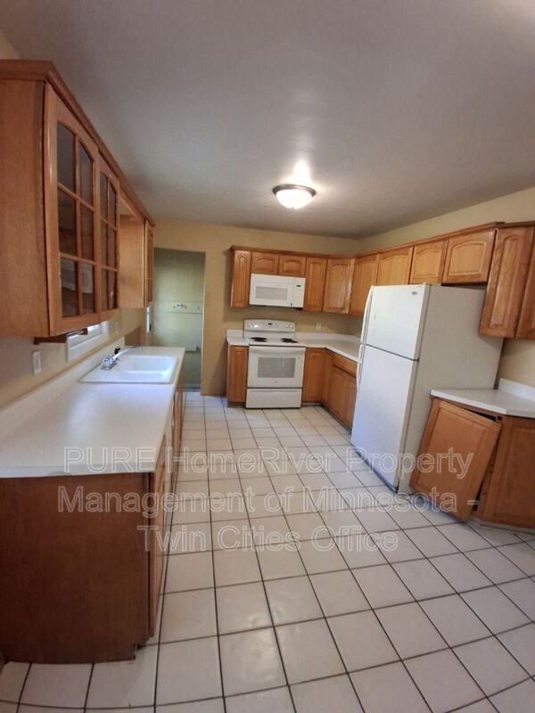 2670 5th Ave E - Photo 6 of 9