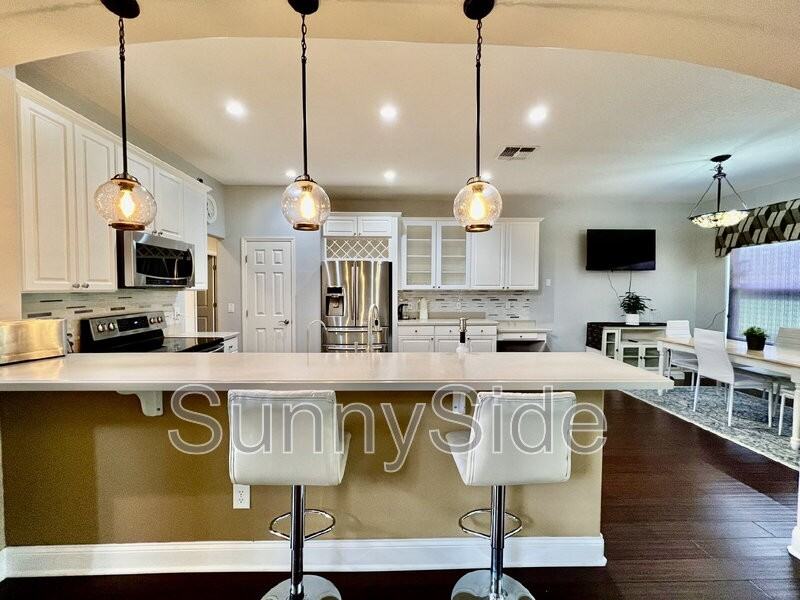 1565 The Oaks Blvd - Photo 6 of 33