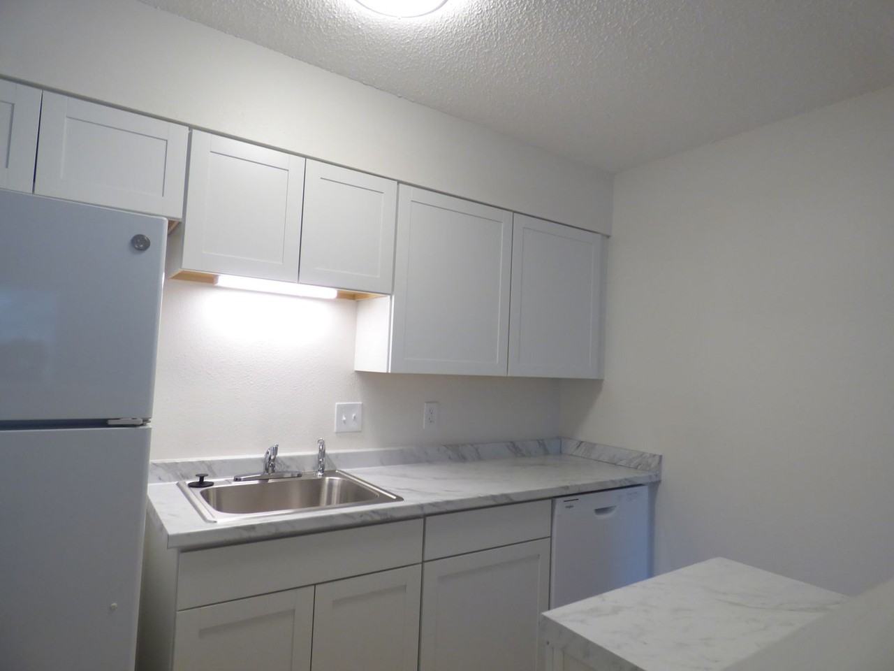 3103 - 17th Avenue - Photo 2 of 25