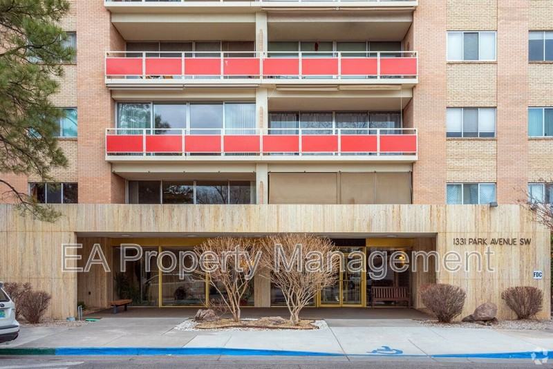 1331 Park Ave Sw #1502 - Photo 2 of 47