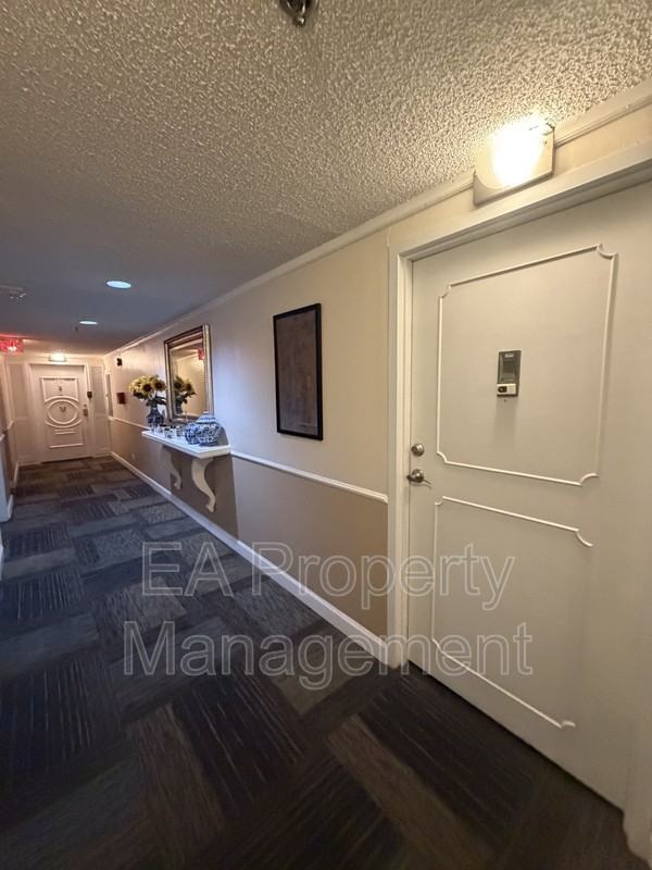 1331 Park Ave Sw #1502 - Photo 3 of 47