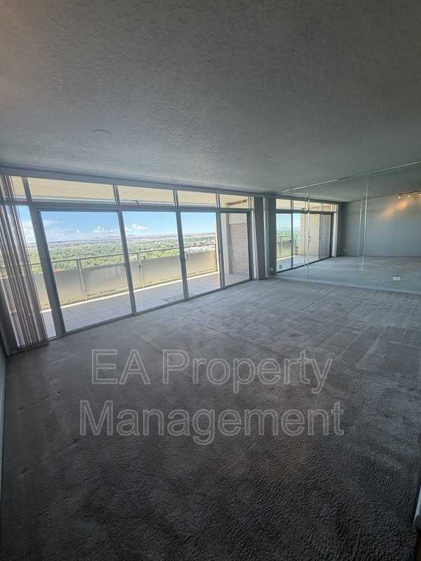 1331 Park Ave Sw #1502 - Photo 5 of 47