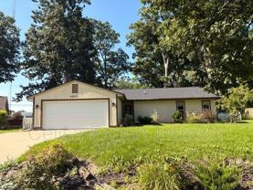 2819 Autumn Leaf Ln - Photo 1 of 1