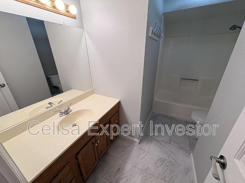 2819 Autumn Leaf Ln - Photo 5 of 11