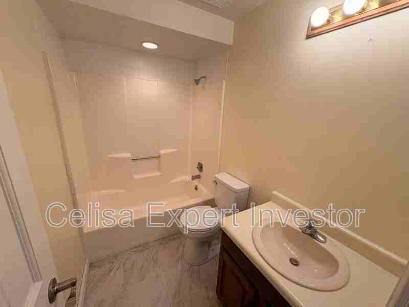 2819 Autumn Leaf Ln - Photo 7 of 11