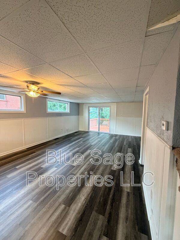 2118 Valley View Dr - Photo 7 of 35