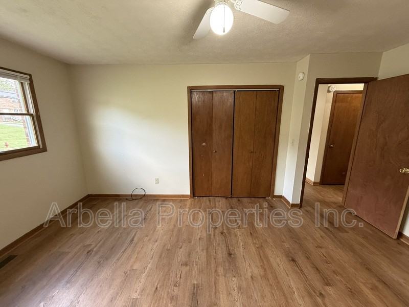905 Kendrick Creek Rd - Photo 7 of 17