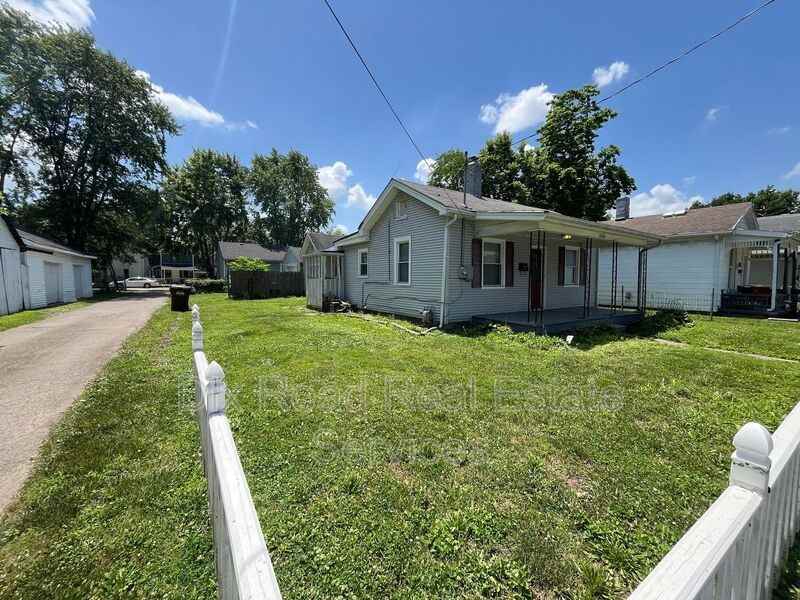 2108 Arlington Ave - Photo 3 of 15