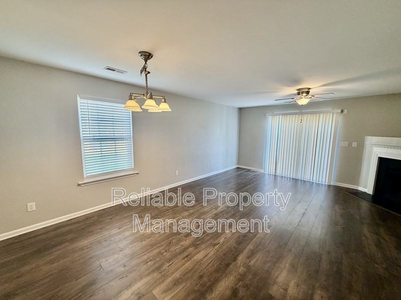 132 Winslow Ln - Photo 4 of 14