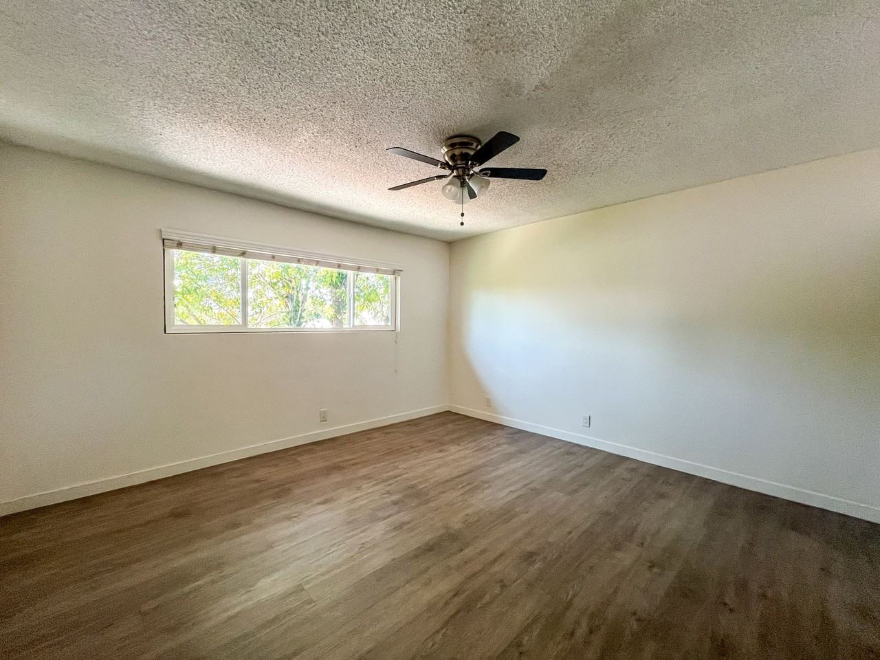 12128 Ramona Ave - Photo 6 of 14