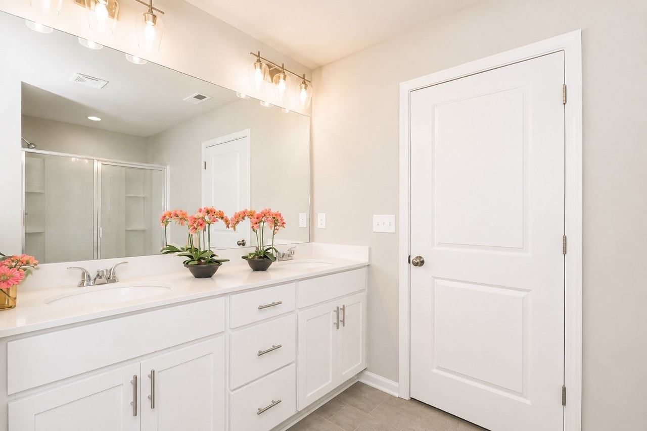 536 Elliston Place - Photo 3 of 19