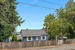 1523 1st St - Photo 1 of 1