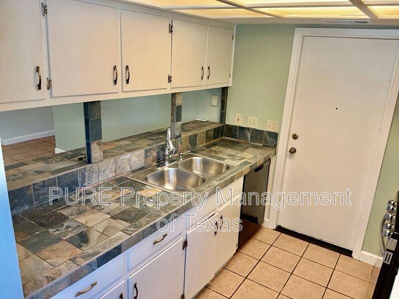 408 E Central Dr - Photo 6 of 25