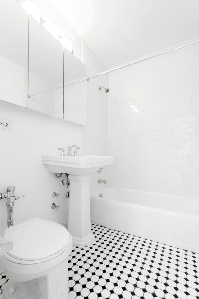 470 Lenox Avenue #12B - Photo 4 of 6