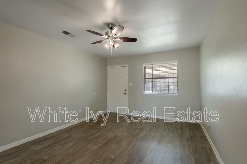 600 Palm St #15 - Photo 5 of 19