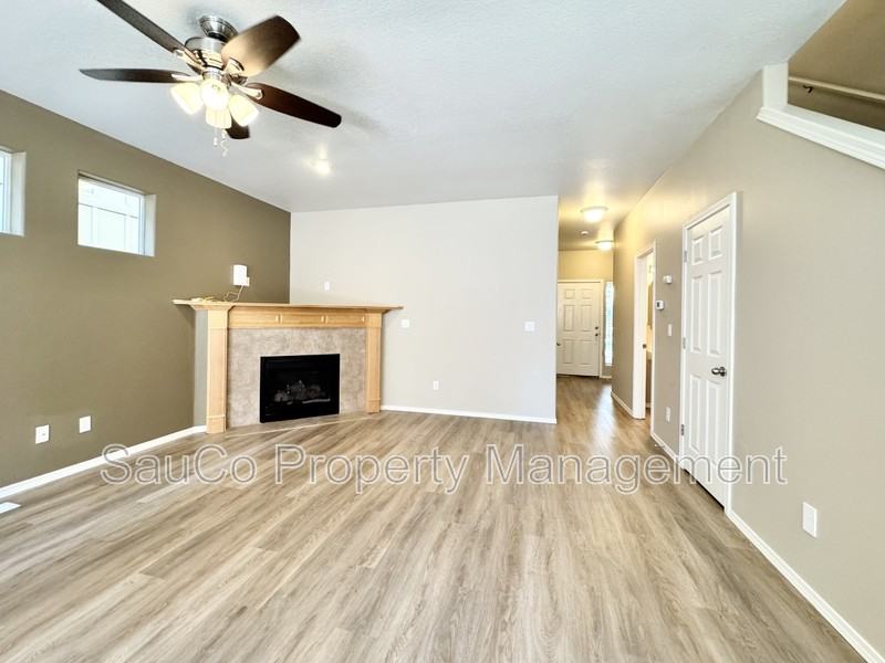 4572 Se Olivewood St - Photo 5 of 27