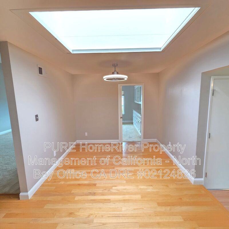 1029 Saint Francis Dr - Photo 4 of 35