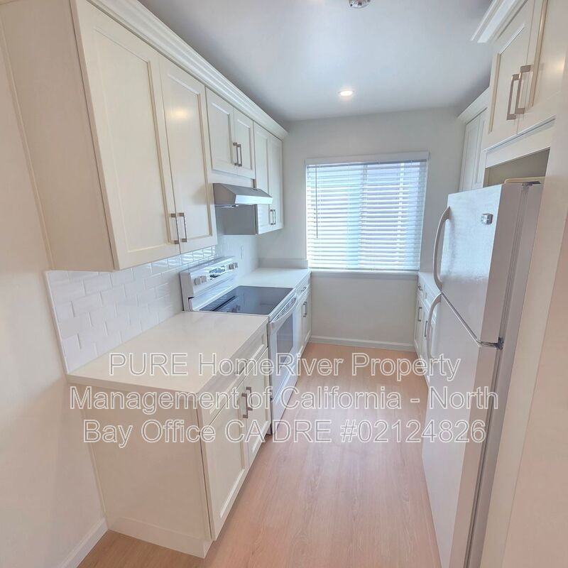 340 Kentucky St #B - Photo 2 of 13