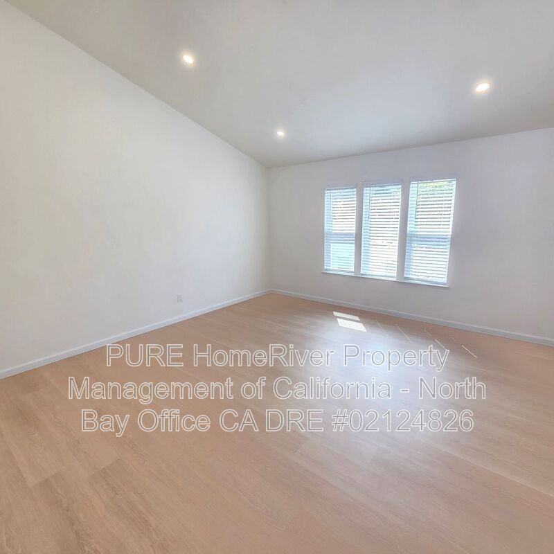 340 Kentucky St #B - Photo 4 of 13