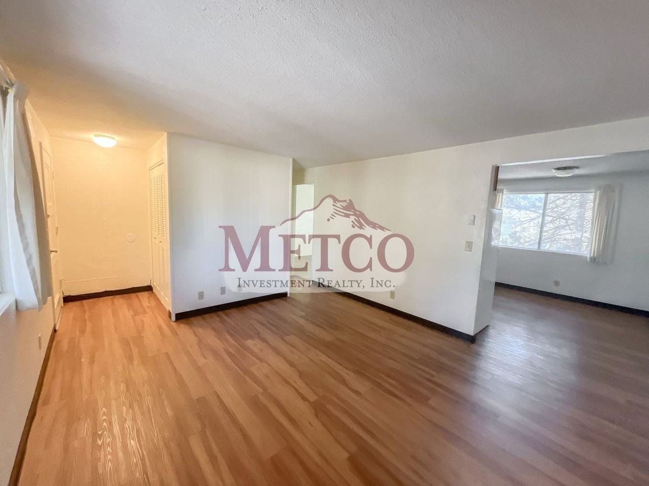 Castle Terrace Apartments - Photo 7 of 19