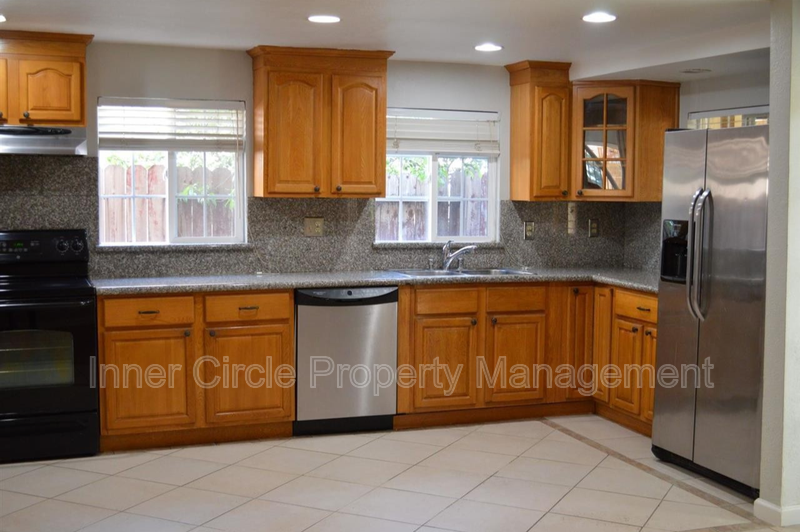 217 Mitchum Dr - Photo 4 of 12