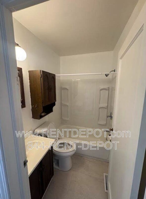 1803 N Heidelbach Ave - Photo 4 of 5