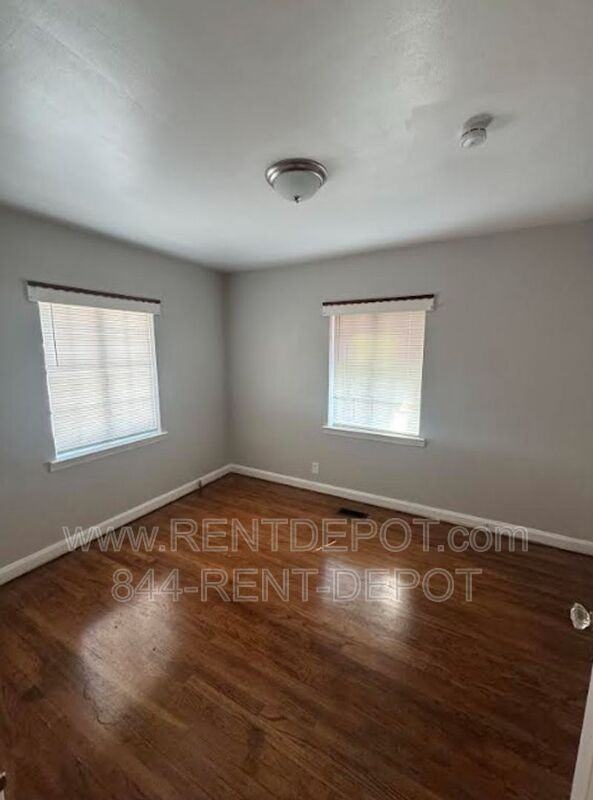 1803 N Heidelbach Ave - Photo 5 of 5