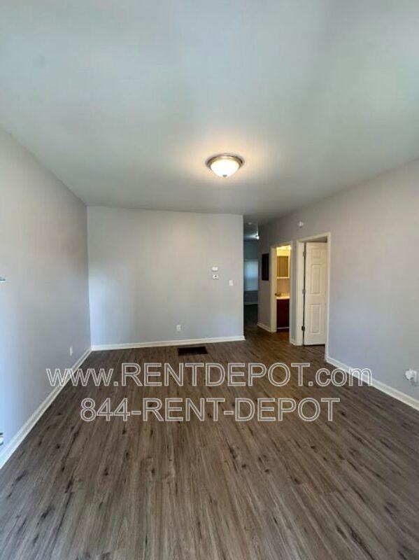 1332 E Illinois St - Photo 2 of 8
