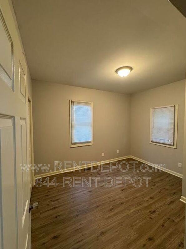 1332 E Illinois St - Photo 6 of 8