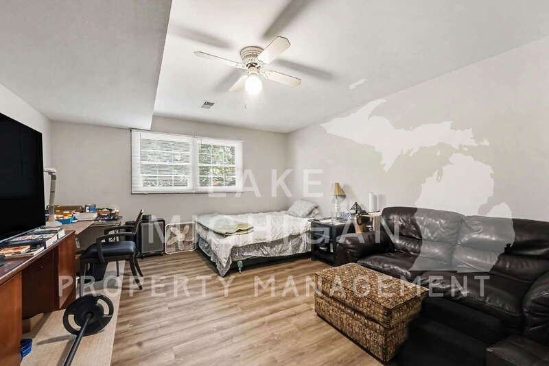 515 Maryland Ave Ne - Photo 6 of 11