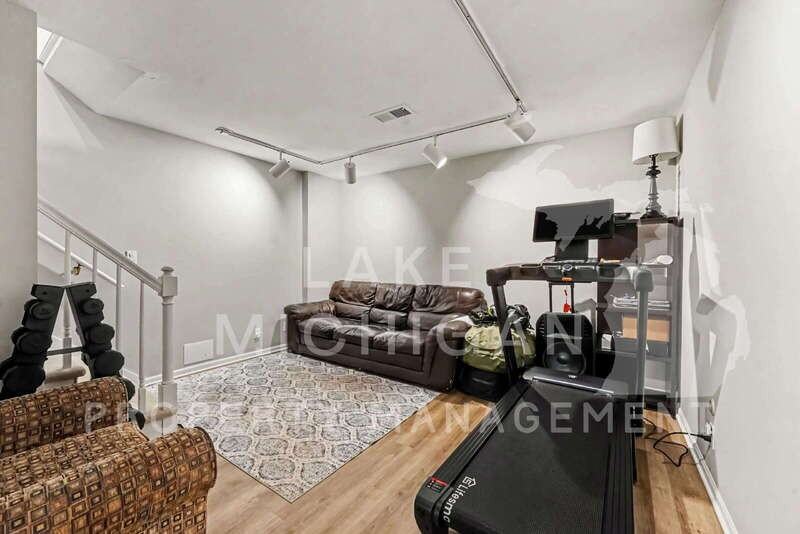 515 Maryland Ave Ne - Photo 7 of 11