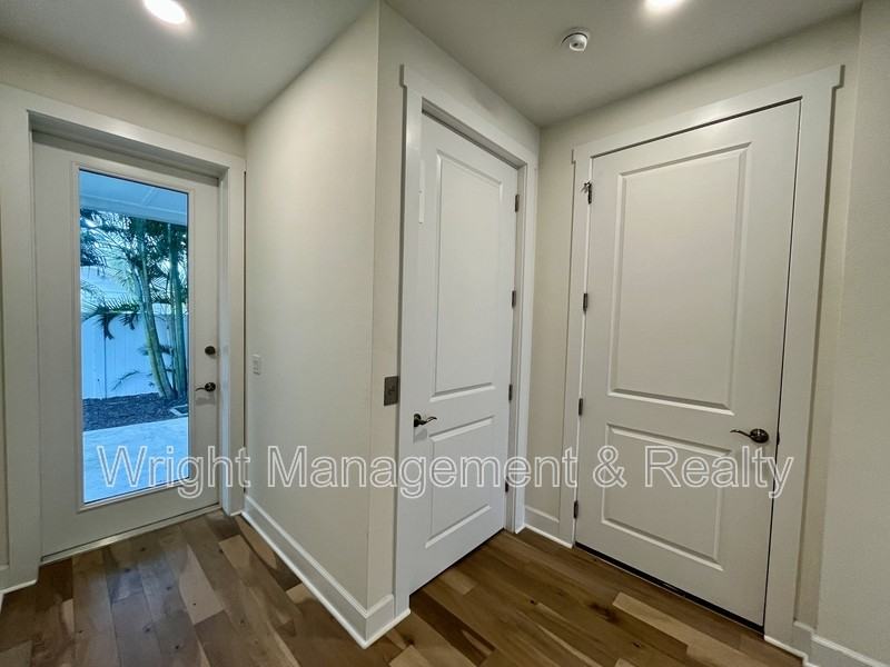 821 Oak Bend Ln #1 - Photo 6 of 34