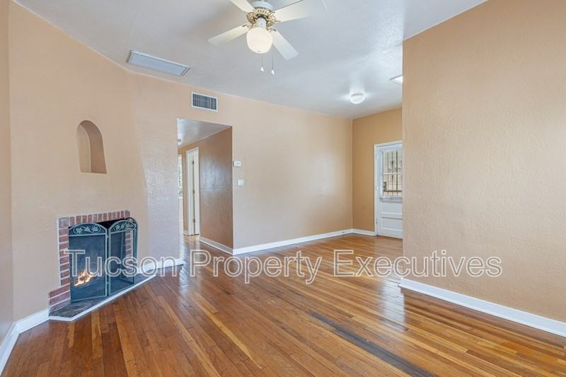 1220 N Olsen Ave - Photo 4 of 24
