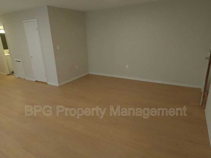 8812 Wesley Ave #103 - Photo 7 of 8