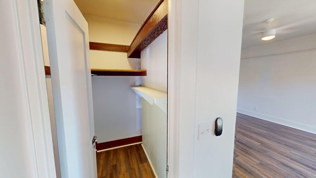 1412 10th St #3 - Photo 4 of 13