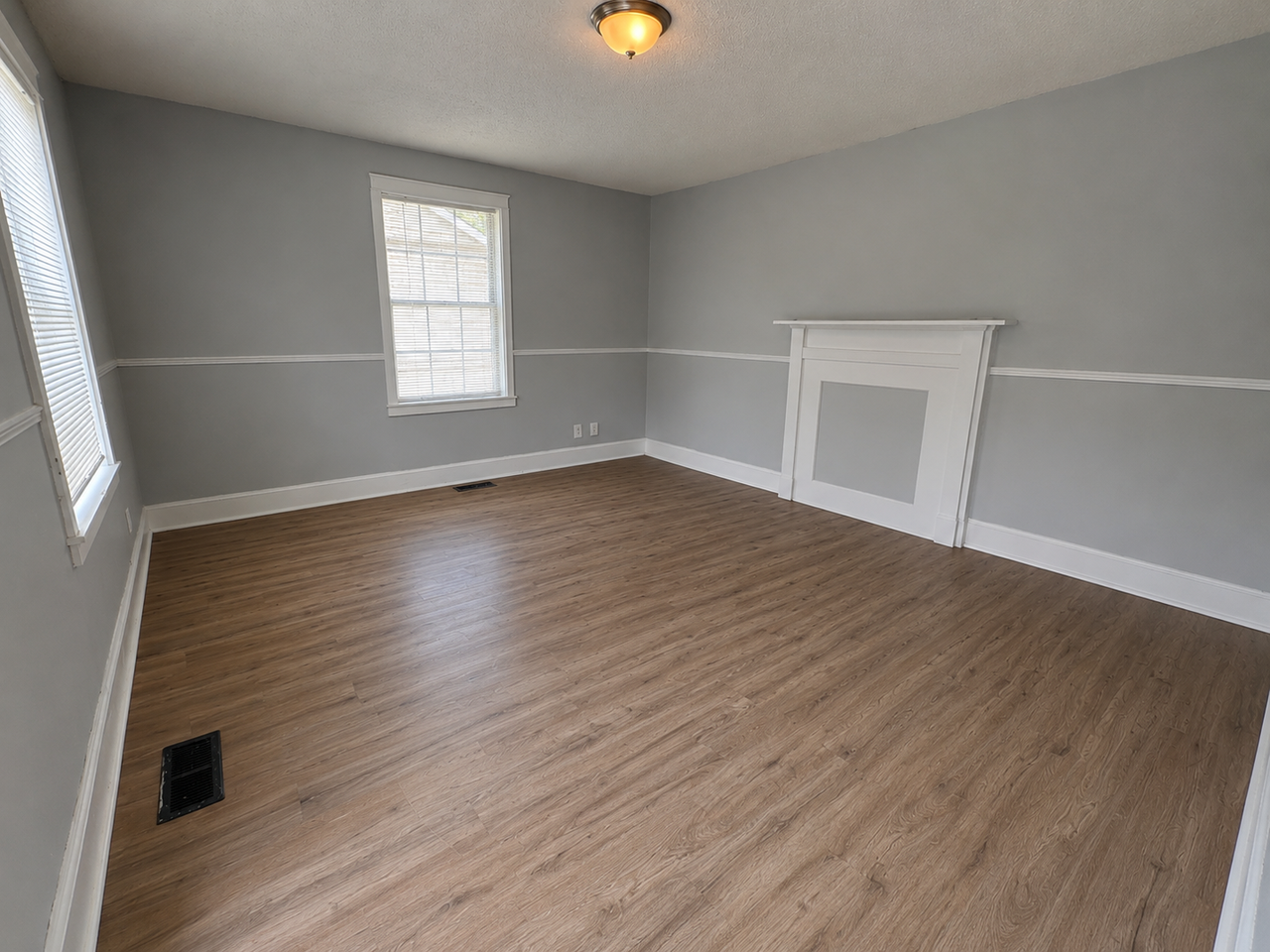 918 9th Ave Se - Photo 2 of 16
